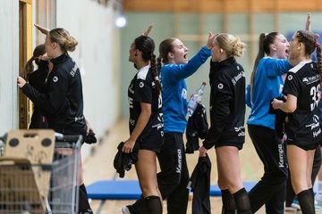 Bild 3 - wBJ SV Henstedt Ulzburg - HSG Holstein Kiel/Kronshagen : Ergebnis: 30:28